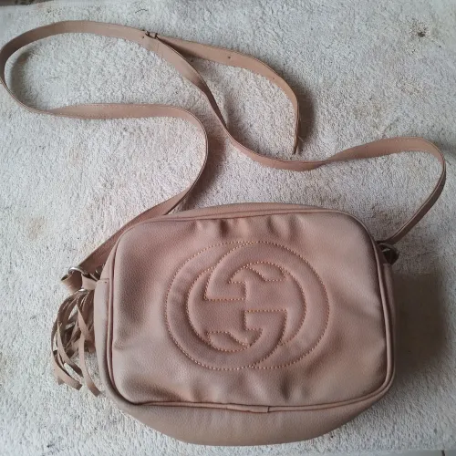 Bolsa Gucci usada em boas condições para uso