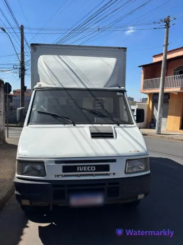Caminhão iveco Darlen 3510