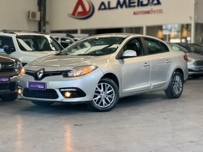 Renault Fluence Sed. Dynamique 2.0 16V Flex Aut. 2016