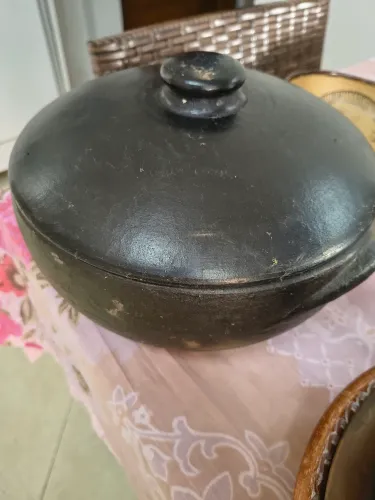Caçarola em barro queimado