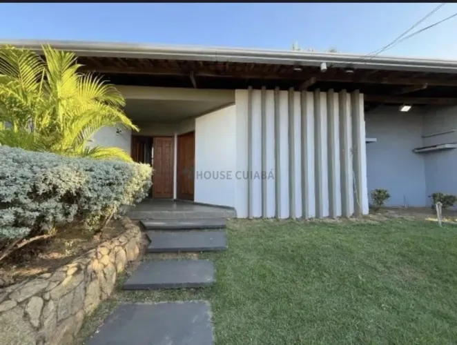 Alugo Casa Comercial com 5 suítes - Jardim das Américas