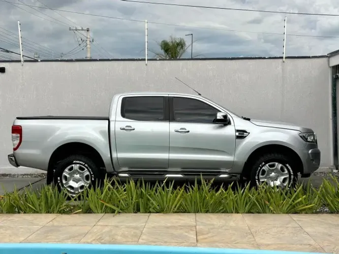Ford Ranger XLT 2.5 16V 4X2 CD Flex 2017