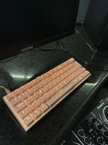 TECLADO GAMER MECANICO 60% - HUSKY BLIZZARD