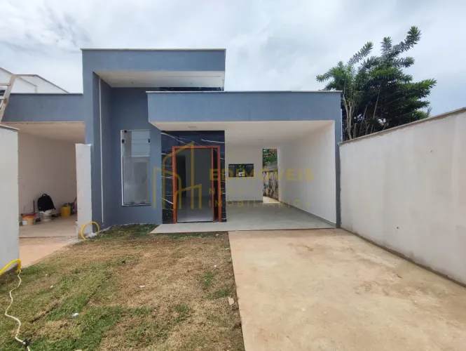 Casa Moderna em Das Laranjeiras  Conforto e Ventilação Natural