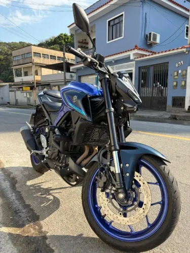 Moto MT03 2023 Yamaha