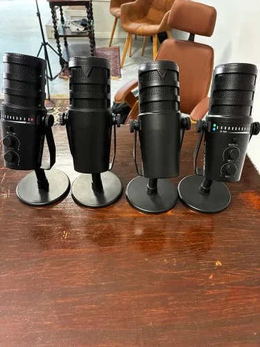 KIT 4 MICROFONES PODCAST NUNCA UTILIZADOS