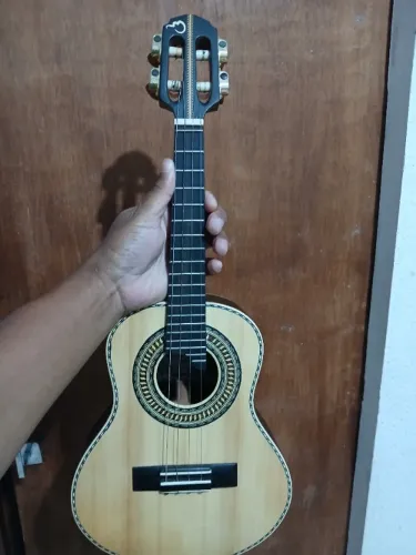 Cavaco Carlos Barros luthier de Jacaranda 