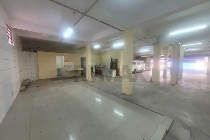 Galpão Comercial para Locação | 260 m² | 4 Vagas | Excelente Localização em Guarulhos