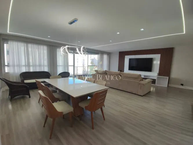 LINDO APARTAMENTO REFORMADO 05 QUARTOS VAGAS DEMARCADAS PITANGUEIRA GUARUJÁ