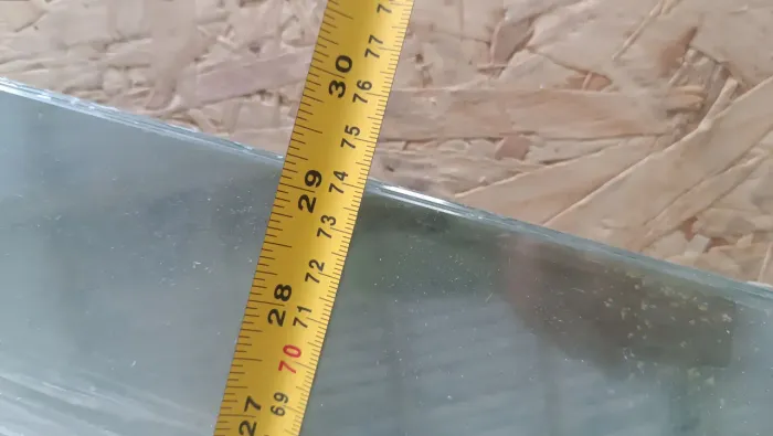Prateleiras de vidro 6 mm medindo 27,2 x 74 cm