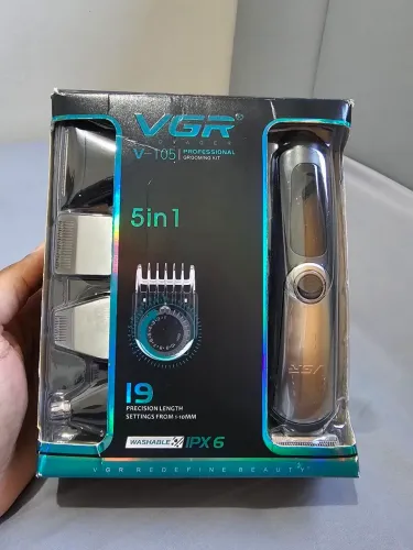 Máquina de Cortar Cabelo VGR V-105 5 em 1 IPX6