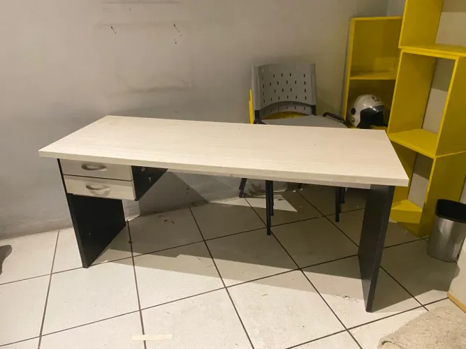 Mesa de escritório
