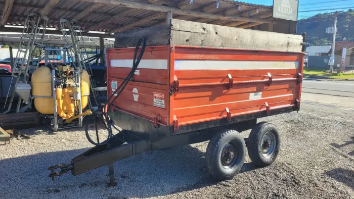 Carreta Agrícola Metálica Triton 5 Toneladas | USADO
