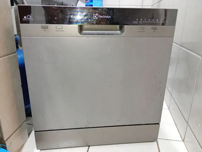 Vendo Lavar louça Eletrolux 8 Serviços Modelo: LL08S