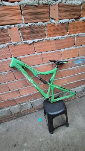 Quadro Santa Cruz Blur Ltc Carbon Aro 26 (2012)