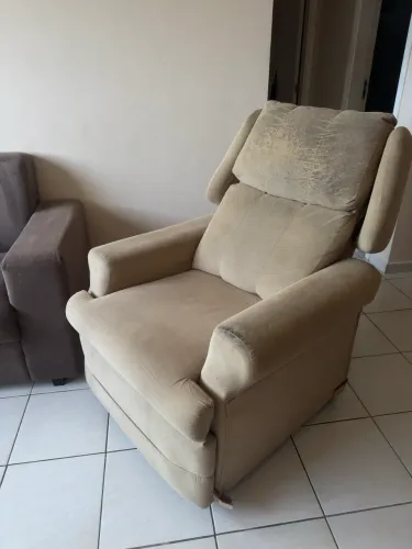 Poltrona reclinável 