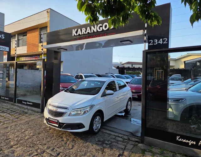 Chevrolet Onix Hatch LT 1.0 8V Flex Mec. 4P 2014