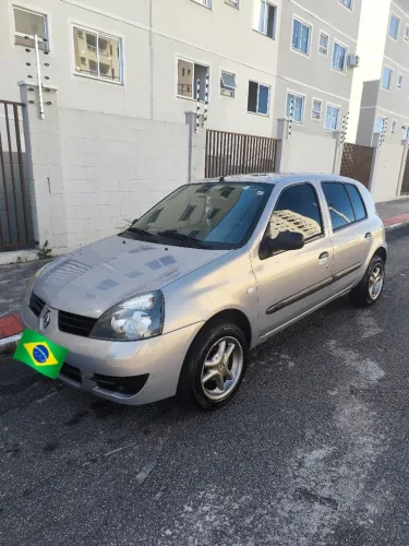 Renault Clio Campus Hi-flex 1.0 16V 5P 2010