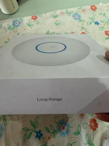 Ubiquiti UniFi 6 Long-Range (U6-LR) + Injetor PoE Gigabit (Completo)