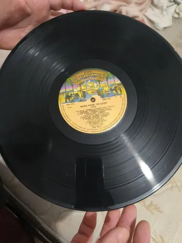Vinil Kiss/ music from the elder