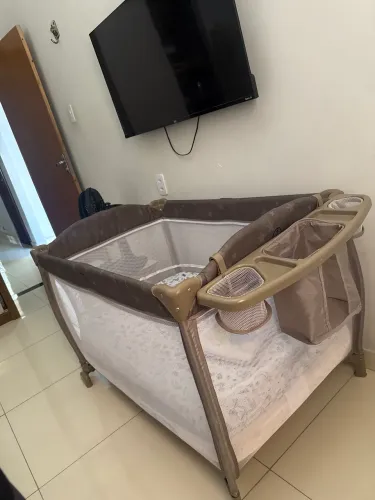 Burigotto New Berço Portátil Aconchego Chiqueiro Cerca Bebê Cor Bege