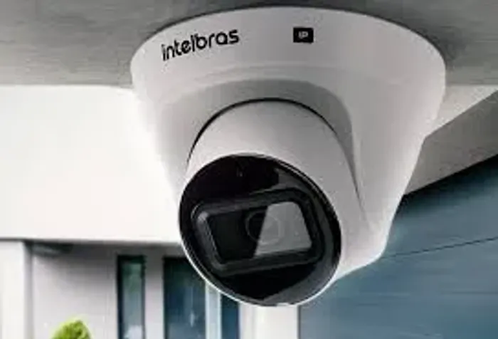 Camera IP Intelbras poucas peças . Na promoção 
