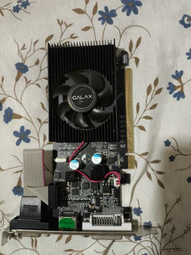 Placa de video gt210