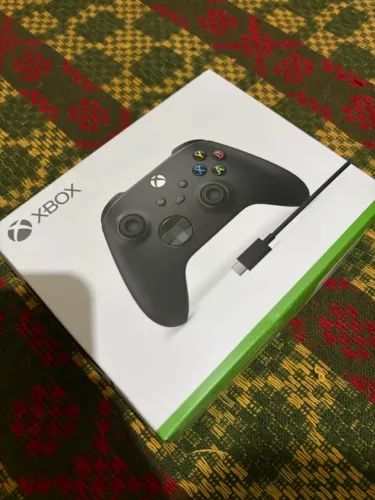 Controle Xbox Series NOVO LACRADO Preto com cabo
