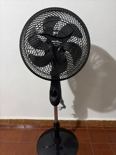 Ventilador de Coluna Britânia 220 volts (Novo)
