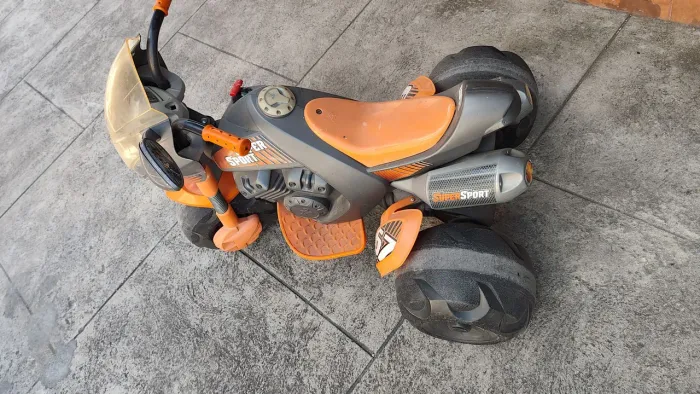 Motinha elétrica infantil