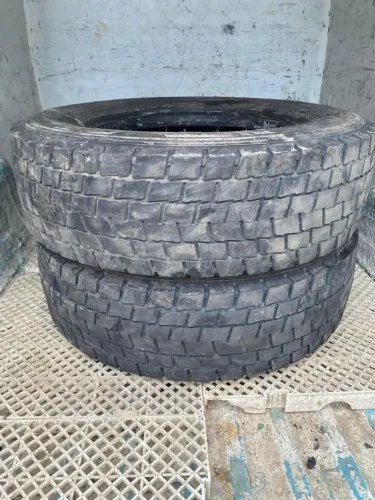 Pneus XBri 235 aro 17