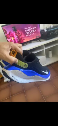 Nike React(X) Infinity Run 4