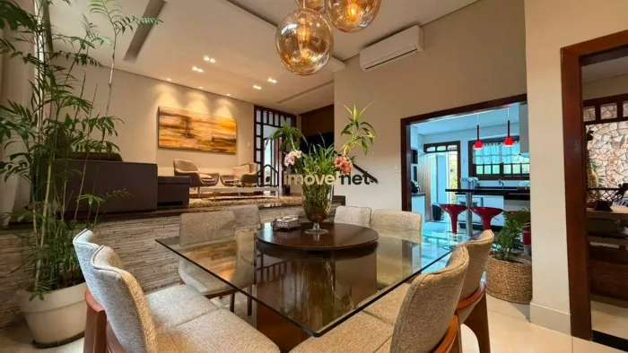 Casa Linear de Alto Padrão no Castelo | 330m² | Mobiliada | Espaço Gourmet