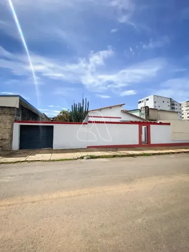 Casa para aluguel - Vila Industrial