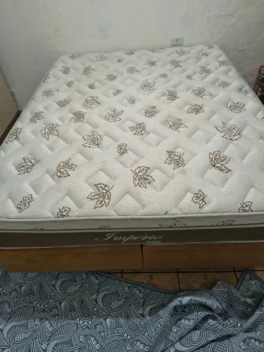 CAMA BOX QUEEN SIZE