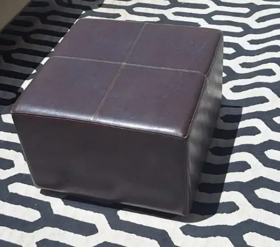 Apoio para os pes sofa sala