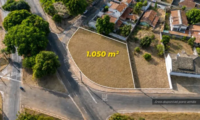 Área comercial de esquina no Setor Jaó com 1.050 m² e localização estratégica