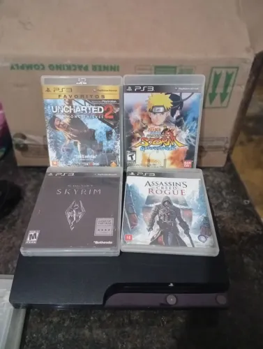 Vende-se PS3 slim