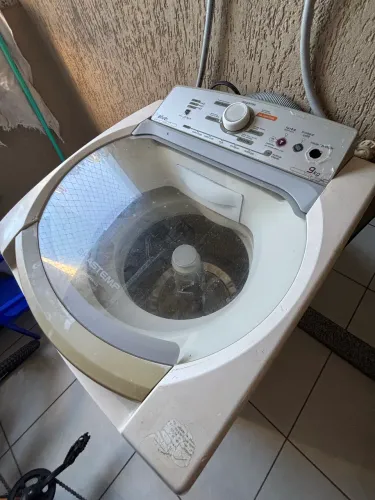 Máquina de lavar roupa 9Kg Brastemp