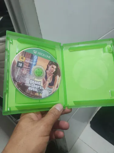 Jogo Xbox One - GTA - V FIVE