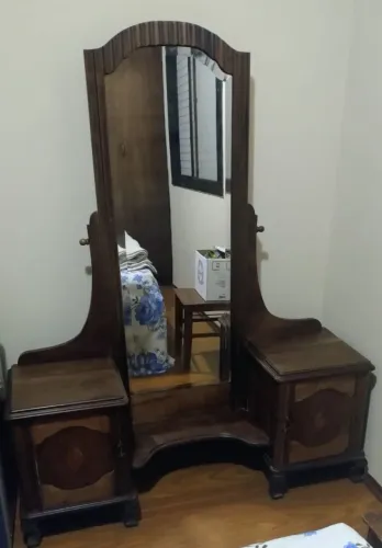 Vende penteadeira antiga