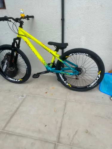 Bicicleta vk tuff x44 NOVA 