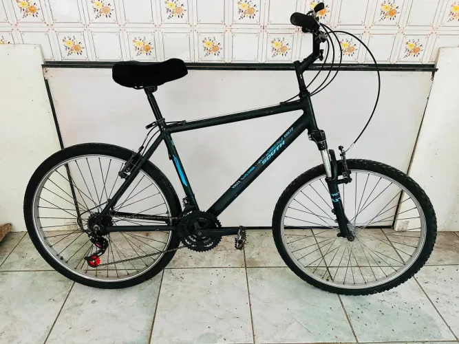Bicicleta alumínio aro 26 marchas