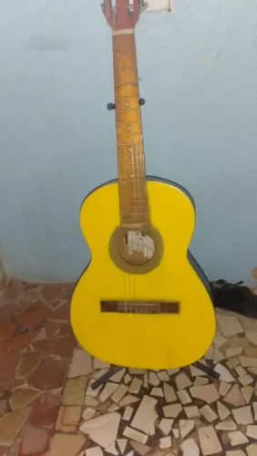 Temos Violão simples 