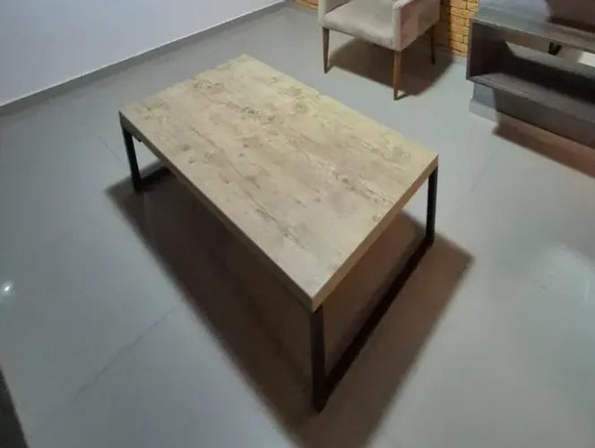 Mesa de Centro Etna