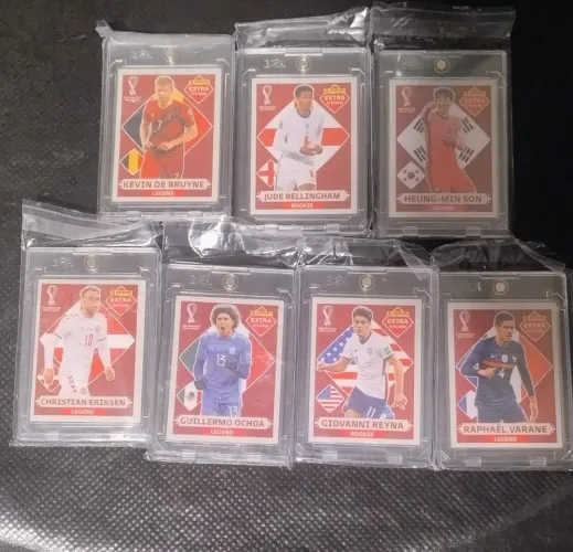 Kit figurinhas legends Bordo 2022
