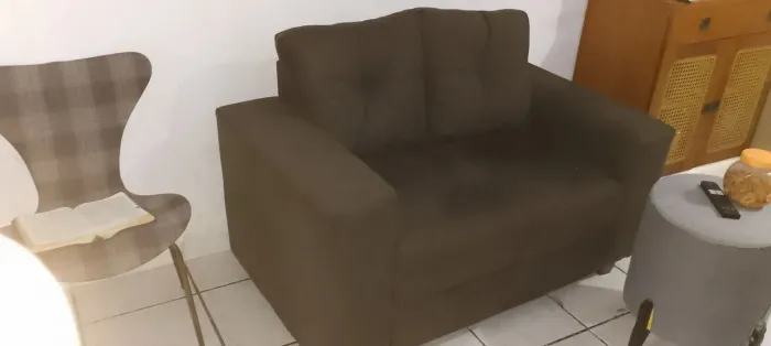 Vendo jogo de sofás novos