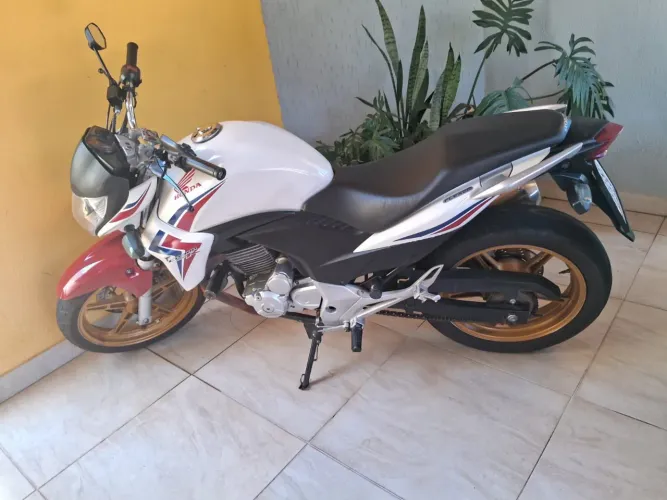 Honda CB 300R 2015/2015