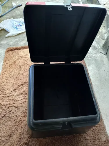 BAÚ PARA MOTO 100 LITROS À VENDA