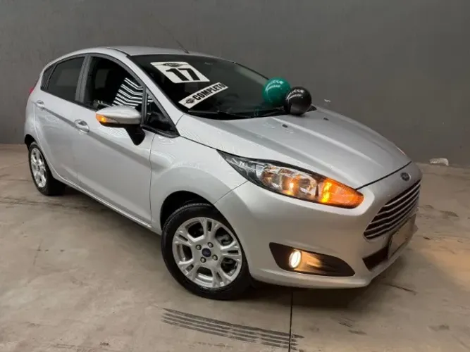 Ford Fiesta SEL 1.6 16V Flex Mec. 5P 2017